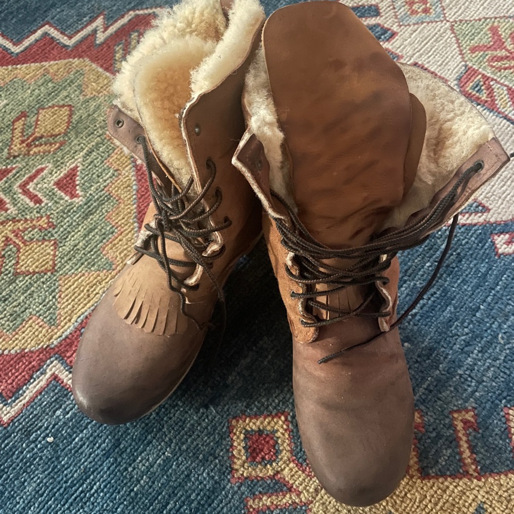 No. 6 Shearling-Lined Lace Up Clog Boots
